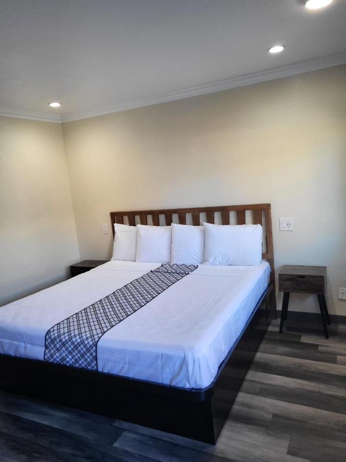 Budget Inn San Fernando Exterior photo